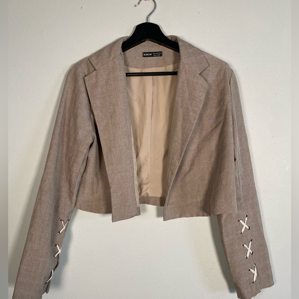 Women's Lace Up Sleeve Blazer